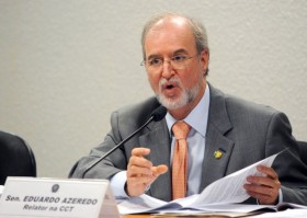 senador_eduardo_azeredo