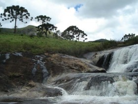 Carvalhos possui mais de 60 cachoeiras