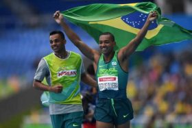 Ricardo Costa Oliveira, do salto a distância T11, conquistou a primeira medalha de ouro do Brasil nas Paralimpíadas Rio 2016 Tânia Rêgo/Agência Brasil